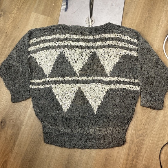 100% Leather Hand knitted Sweater in Olive and Cream size large - Picture 9 of 11